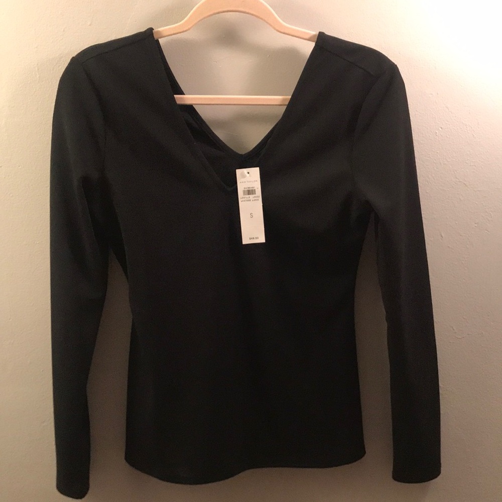 Black long sleeve v neck